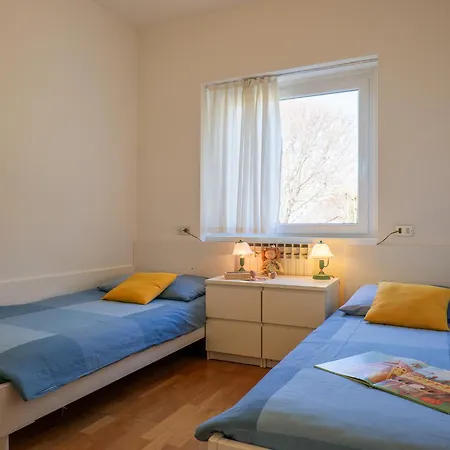 Bellavista I Garten Mit Pool アパート コーリコ