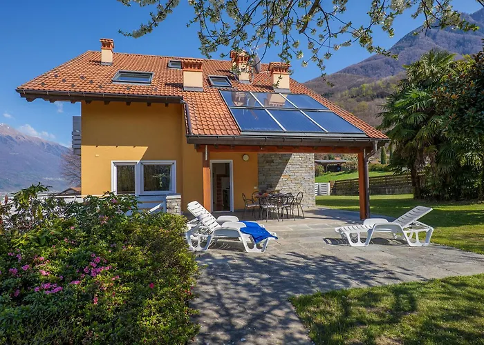 Bellavista I Garten Mit Pool Appartement Colico